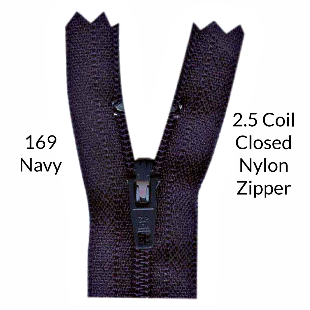 Navy 2.5 coil closed zipper on a white background